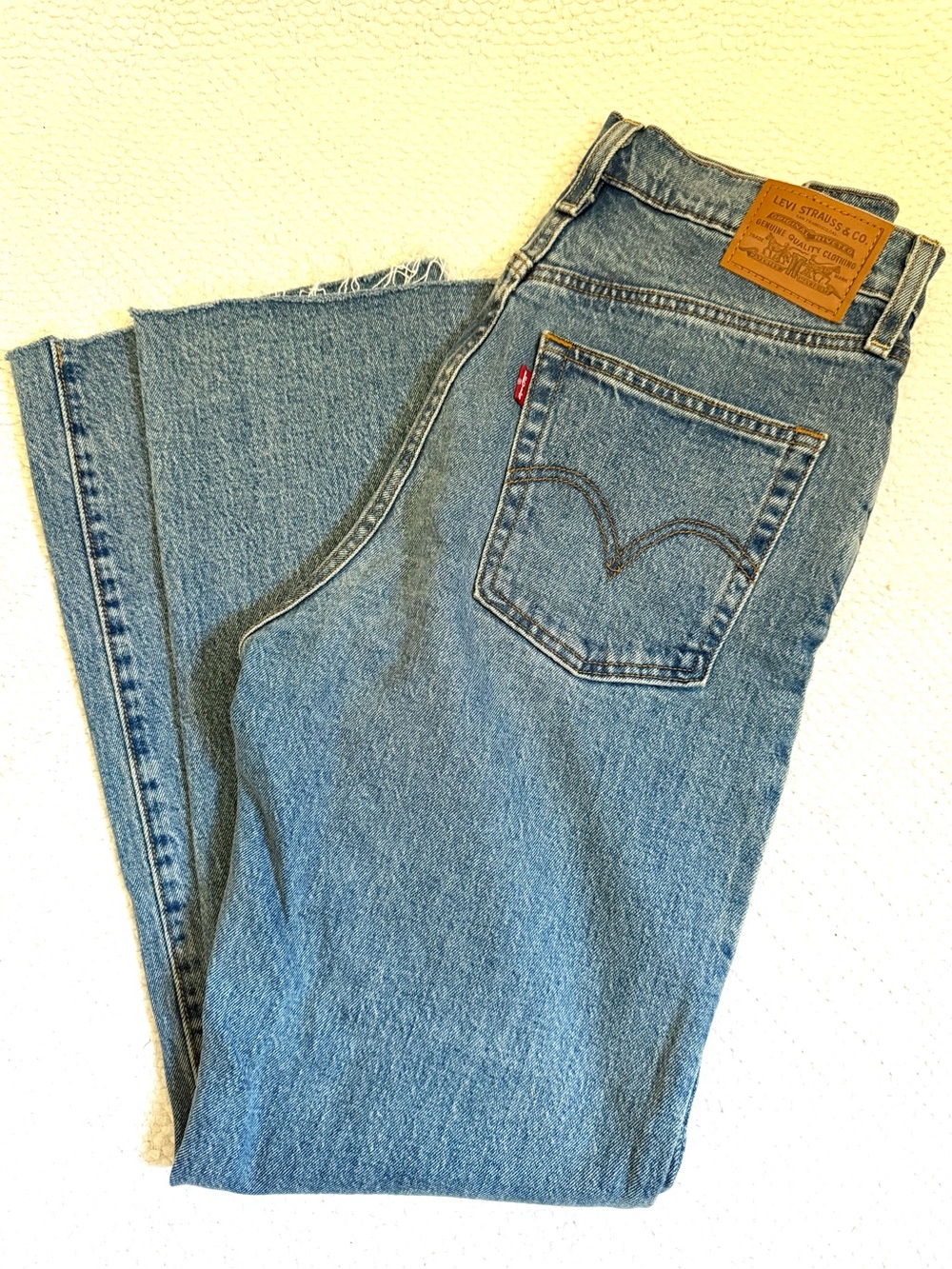 LEVI’S Ribcage Crop Flare Light Blue Denim Jeans Size 27